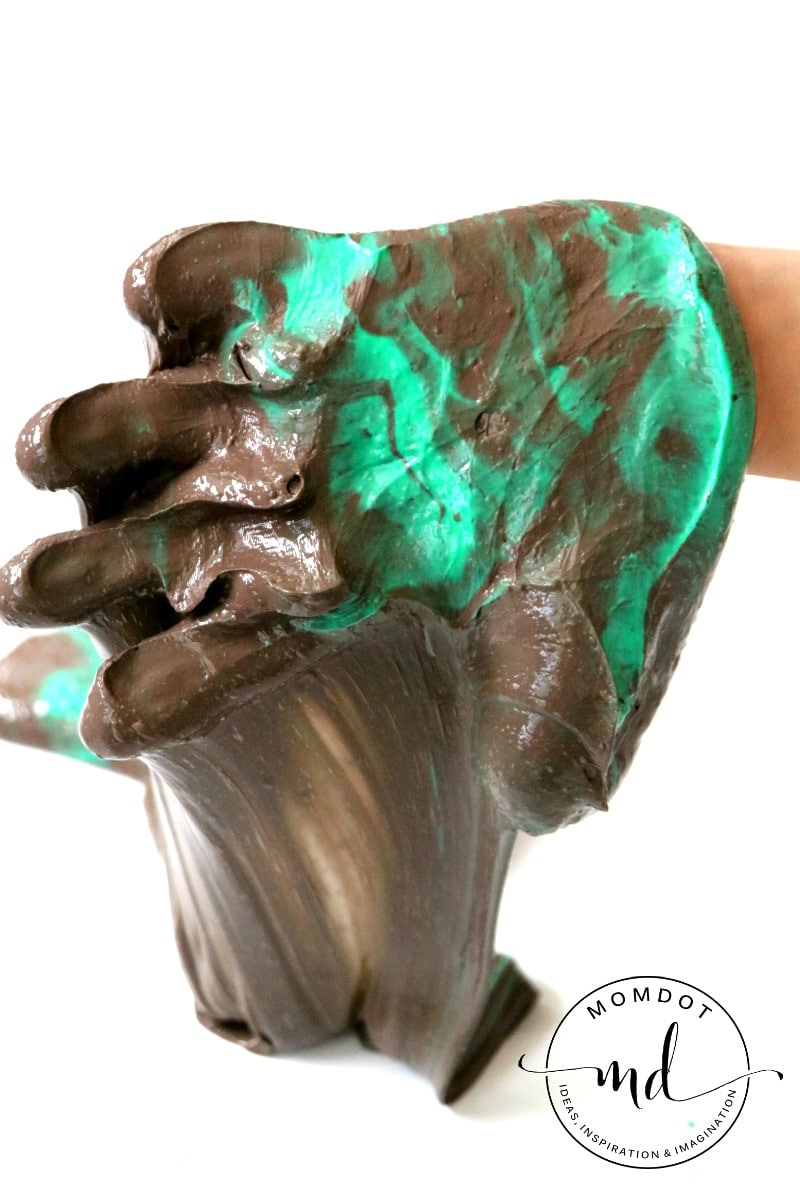 Camouflage Slime DIY, Easy Homemade Slime to create a camo 