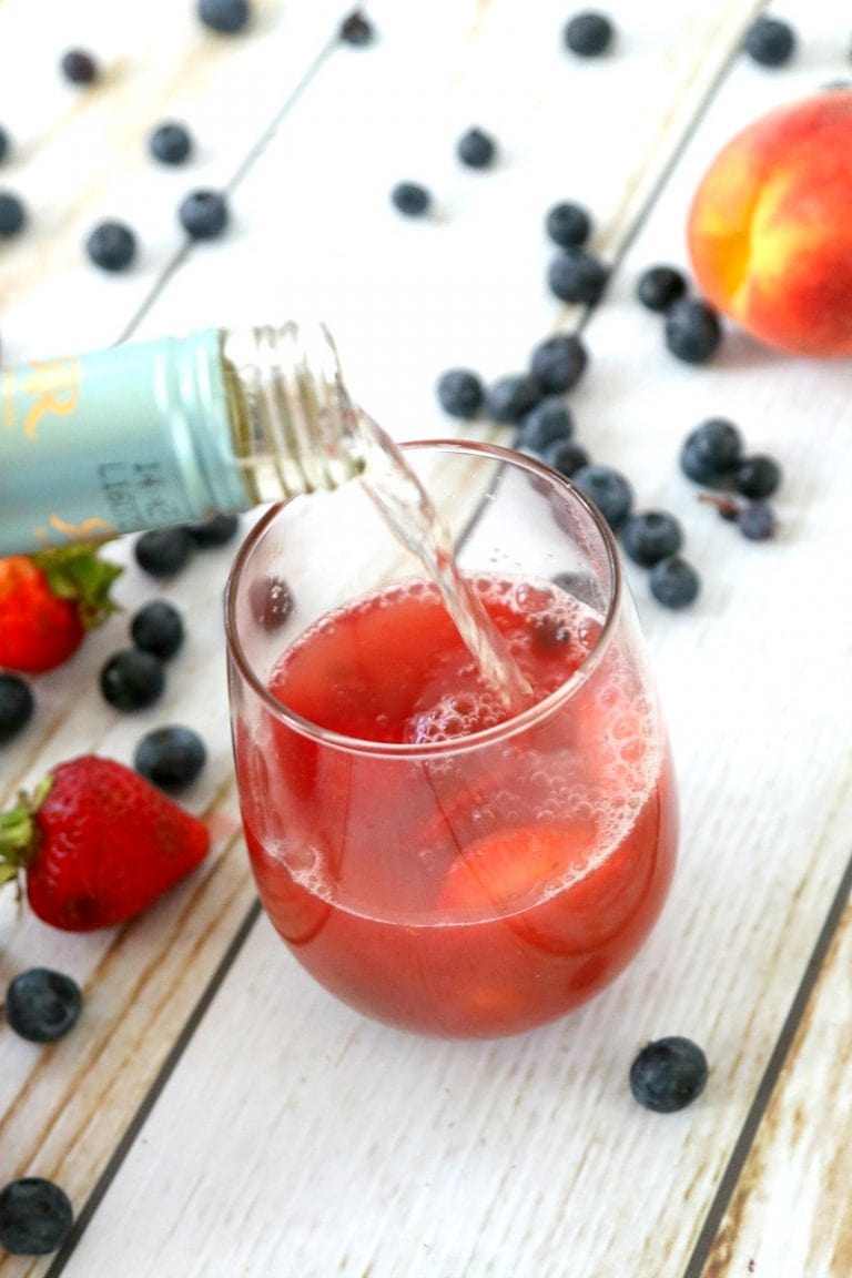 Cranberry Moscato D'Asti Cocktail Recipe