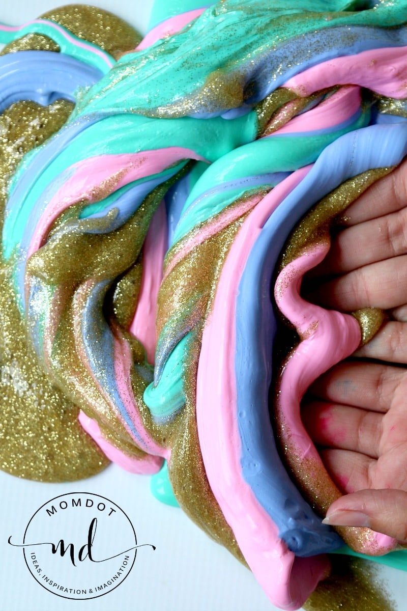 Mermaid Fluffy Slime Recipe, Make gorgeous glitter slime mixed with beautiful colors, like a mermaid!
