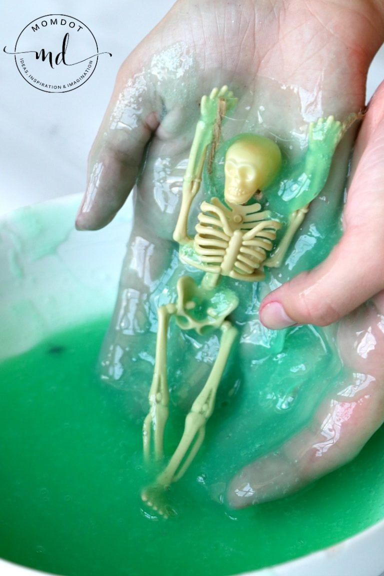 Ectoplasm Slime Halloween Slime DIY that Drips, Oozes, and Goo�s