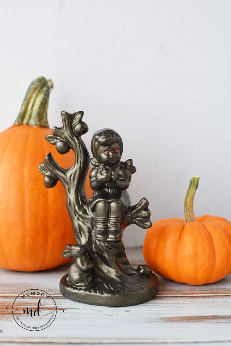 How to make creepy Halloween Figurines, Dolls and Creatures using old knick knacks #halloween #crafting #halloweencrafts #howtomake #momdot #tutorial #DIY
