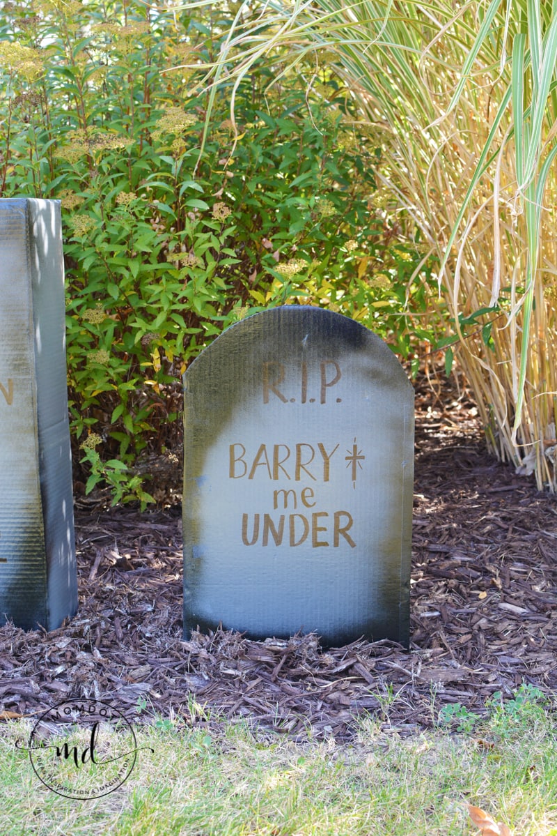 A fake tombstone that says RIP Barry me Under