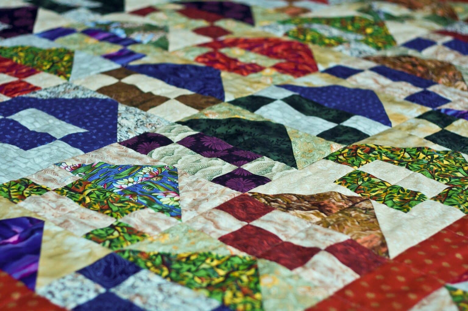 11 Beautiful Types of Quilts That You Can Make at Home