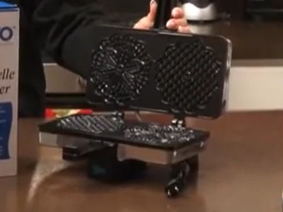 CucinaPro Piccolo Pizzelle Baker