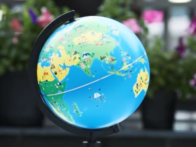 Orboot Earth by PlayShifu is an interactive globe that does not include political geography borders.