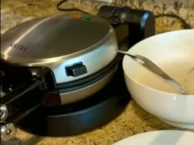 Secura Rotating Belgian Waffle Maker